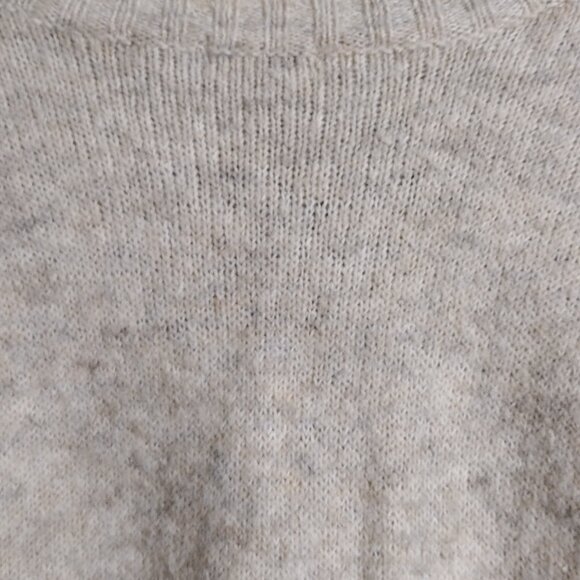FATE Wool Blend Sweater Vest Size Small Beige V-Neck Soft Cozy Knit - Picture 13 of 15